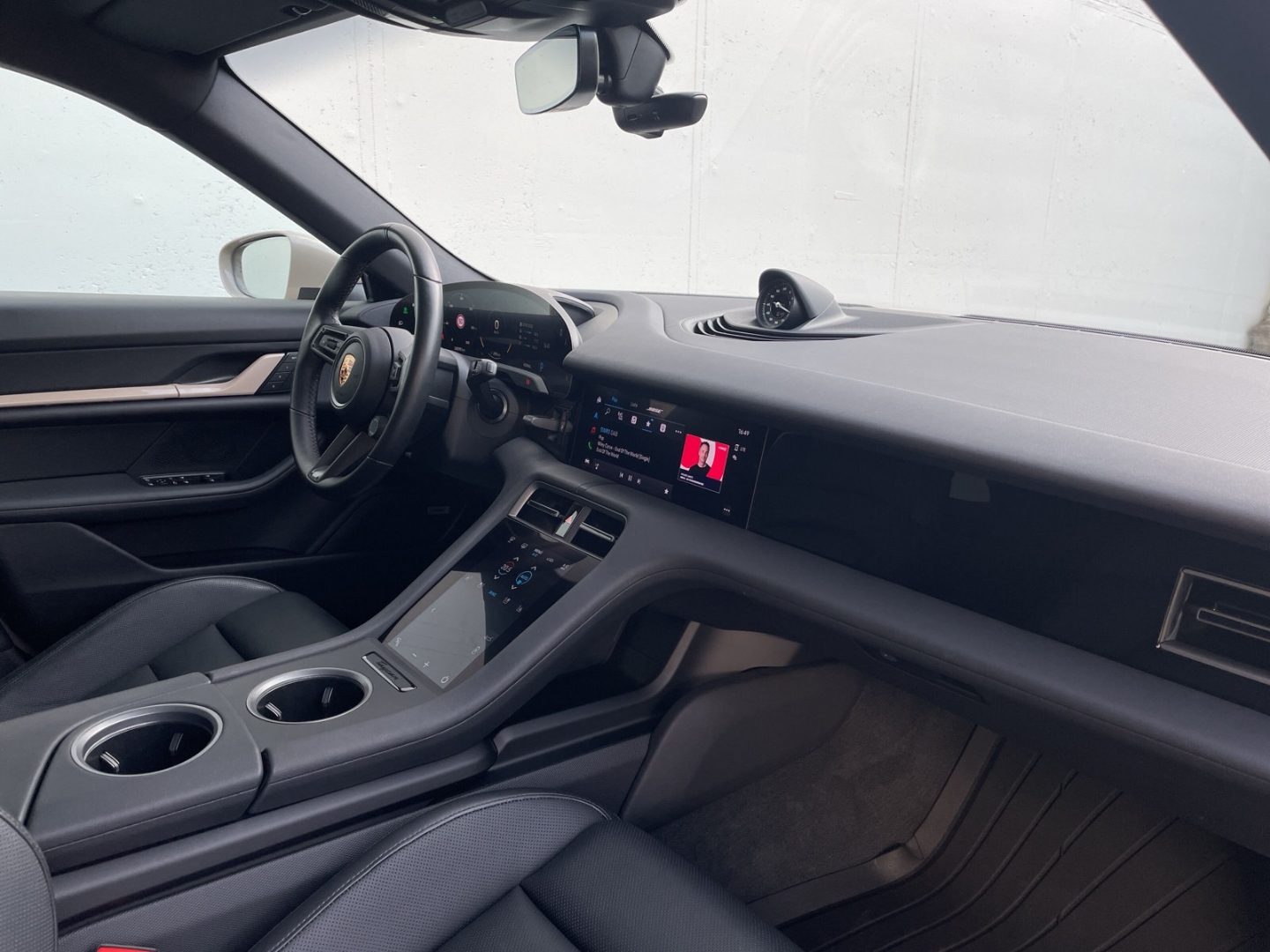 Taycan Sport Turismo Plus Approved/Pano/Bose/Air/Sitzbelüftung/