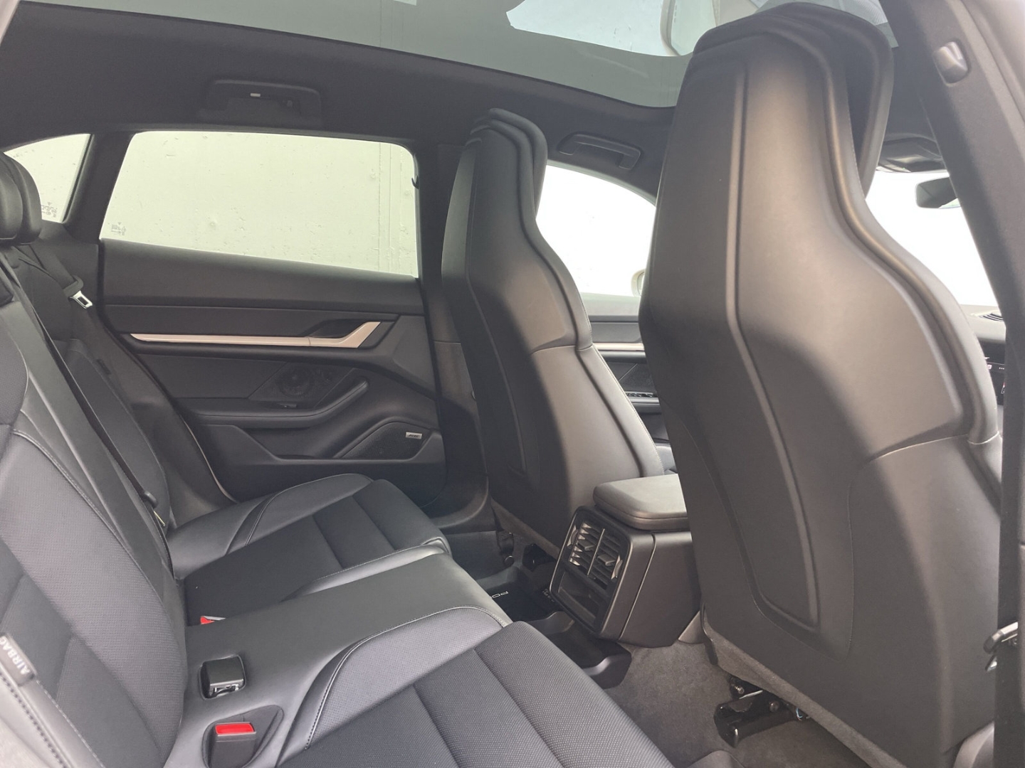 Taycan Sport Turismo Plus Approved/Pano/Bose/Air/Sitzbelüftung/