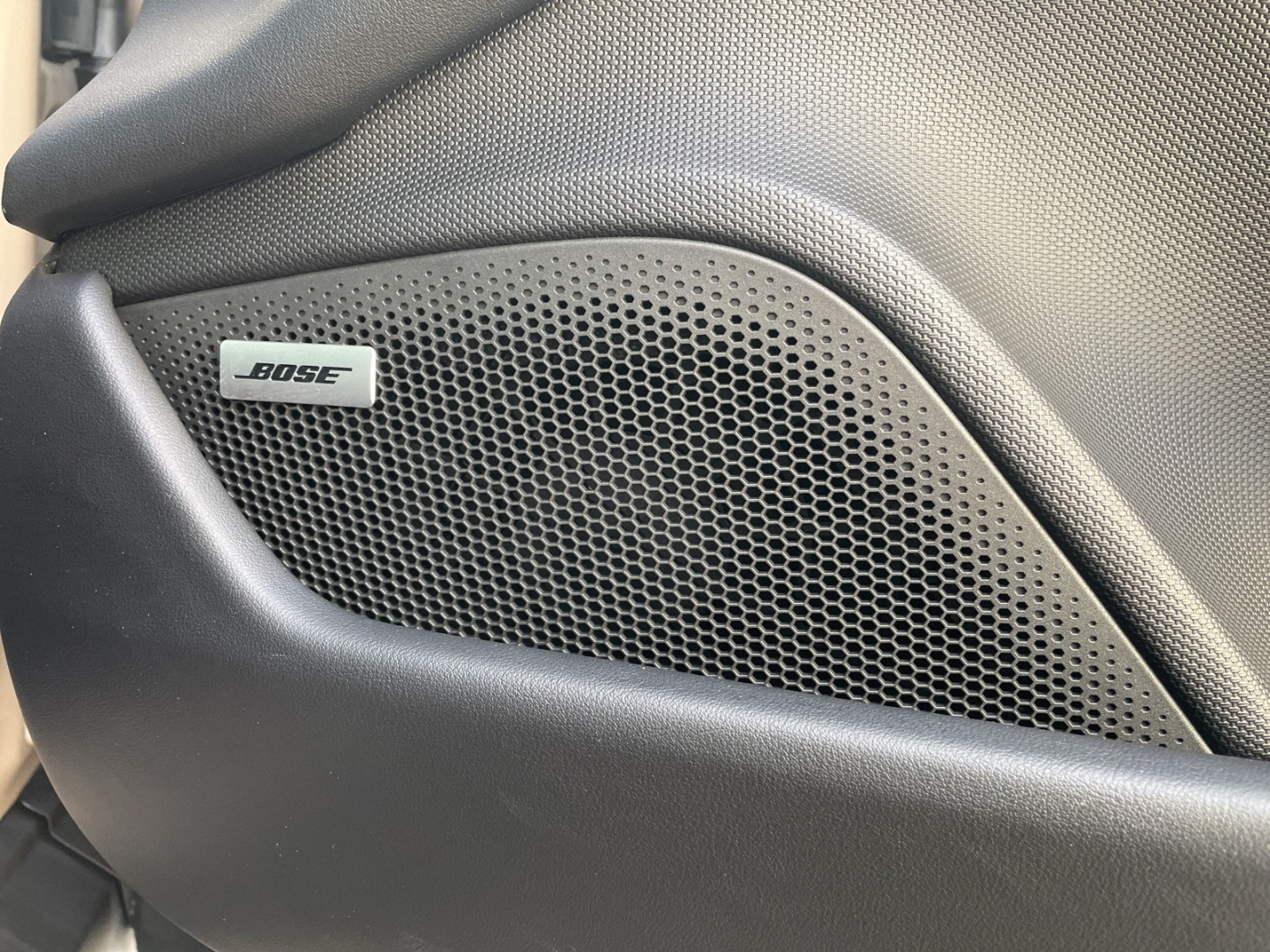 Taycan Sport Turismo Plus Approved/Pano/Bose/Air/Sitzbelüftung/